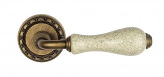 VNZ943 Дверная ручка на круглой розетке VENEZIA COLOSSEO D2 матовая бронза классика латунь Италия