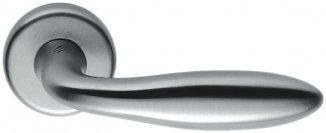 CLB045 Дверная ручка на круглой розетке COLOMBO Mach CD81RSB-CM матовый хром модерн многослойное гал