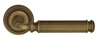 VNZ3005 Дверная ручка на круглой розетке VENEZIA MOSCA D3 матовая бронза классика латунь Италия