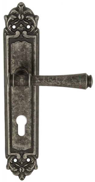 121160 Дверная ручка на планке PL02 EXTREZA PIERO 326 CYL античное серебро F45 классика многослойное
