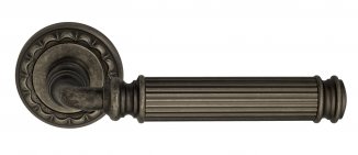 VNZ2996 Дверная ручка на круглой розетке VENEZIA MOSCA D2 античное серебро классика латунь Италия