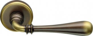 CLB039 Дверная ручка на круглой розетке COLOMBO Ida ID31RSB-BR бронза классика многослойное гальвани