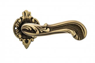 VNZ165 Дверная ручка на круглой розетке VENEZIA GIULIETTA D7 матовая бронза классика латунь Италия
