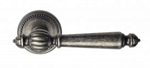 VNZ955 Дверная ручка на круглой розетке VENEZIA PELLESTRINA D3 античное серебро классика латунь Итал