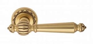 VNZ1240 Дверная ручка на круглой розетке VENEZIA PELLESTRINA D2 французское золото/коричневый класси
