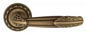 VNZ2745 Дверная ручка на круглой розетке VENEZIA ANGELINA D2 матовая бронза классика латунь Италия
