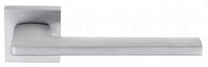FCT673 Дверная ручка на квадратной розетке Fratelli Cattini SHAPE 8-CS матовый хром zamak (ЦАМ) Итал
