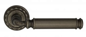 VNZ2996 Дверная ручка на круглой розетке VENEZIA MOSCA D2 античное серебро классика латунь Италия