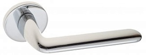 FCT847 Дверная ручка на круглой розетке Fratelli Cattini FEO 7-FS-CR полированный хром zamak (ЦАМ) И