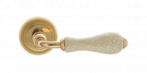 VNZ050 Дверная ручка на круглой розетке VENEZIA COLOSSEO D3 полированная латунь классика латунь Итал