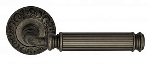 VNZ3012 Дверная ручка на круглой розетке VENEZIA MOSCA D4 античное серебро классика латунь Италия
