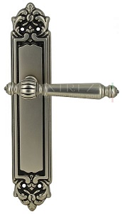118976 Дверная ручка на планке PL02 EXTREZA DANIEL 308  старинное серебро матовое F64 классика много