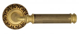 VNZ3018 Дверная ручка на круглой розетке VENEZIA MOSCA D4 французское золото/коричневый классика лат