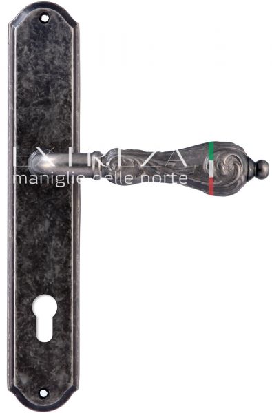 121979 Дверная ручка на планке PL01 EXTREZA GRETA 302 CYL античное серебро F45 классика многослойное