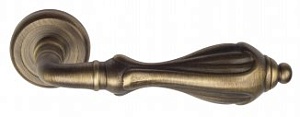 VNZ854 Дверная ручка на круглой розетке VENEZIA ANAFESTO D1 матовая бронза классика латунь Италия
