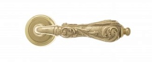 VNZ110 Дверная ручка на круглой розетке VENEZIA MONTE CRISTO D1  полированная латунь классика латунь